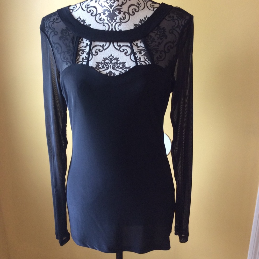 Venus sexy black light weight top M/L 10